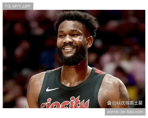 输开拓者发布会！奥特解析最后一攻，布克反思罚球，格林不满判罚